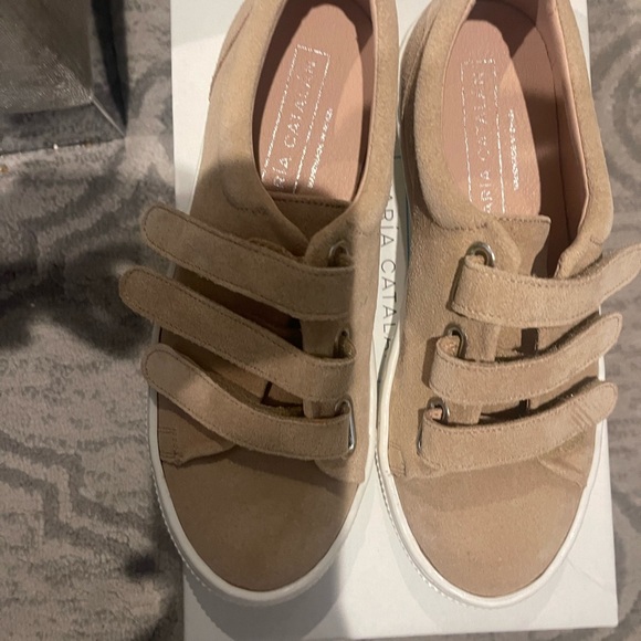 Maria Catalan boys tan suede shoe with Velcro -size 34 - Picture 2 of 5